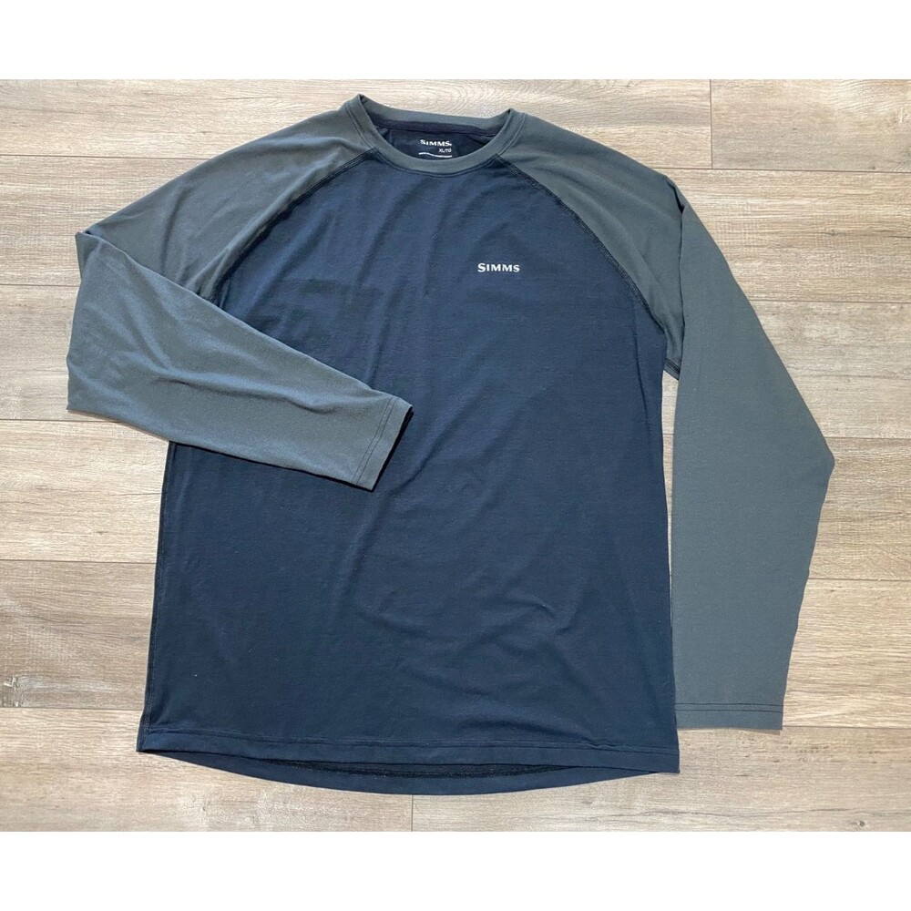 Simms Shirt Mens XL Black Gray Crew Long Sleeve Base layer Fishing Outdoors